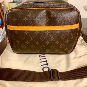 💕SOLD at another website 💕Authentic LV